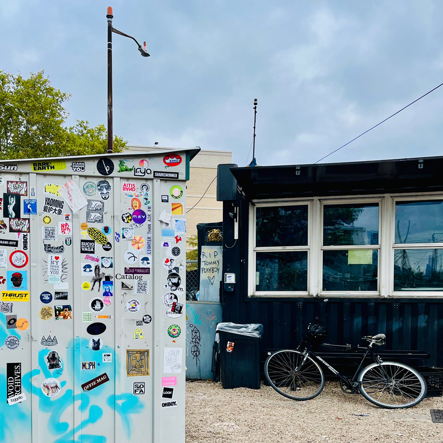 L'histoire de The Lot Radio