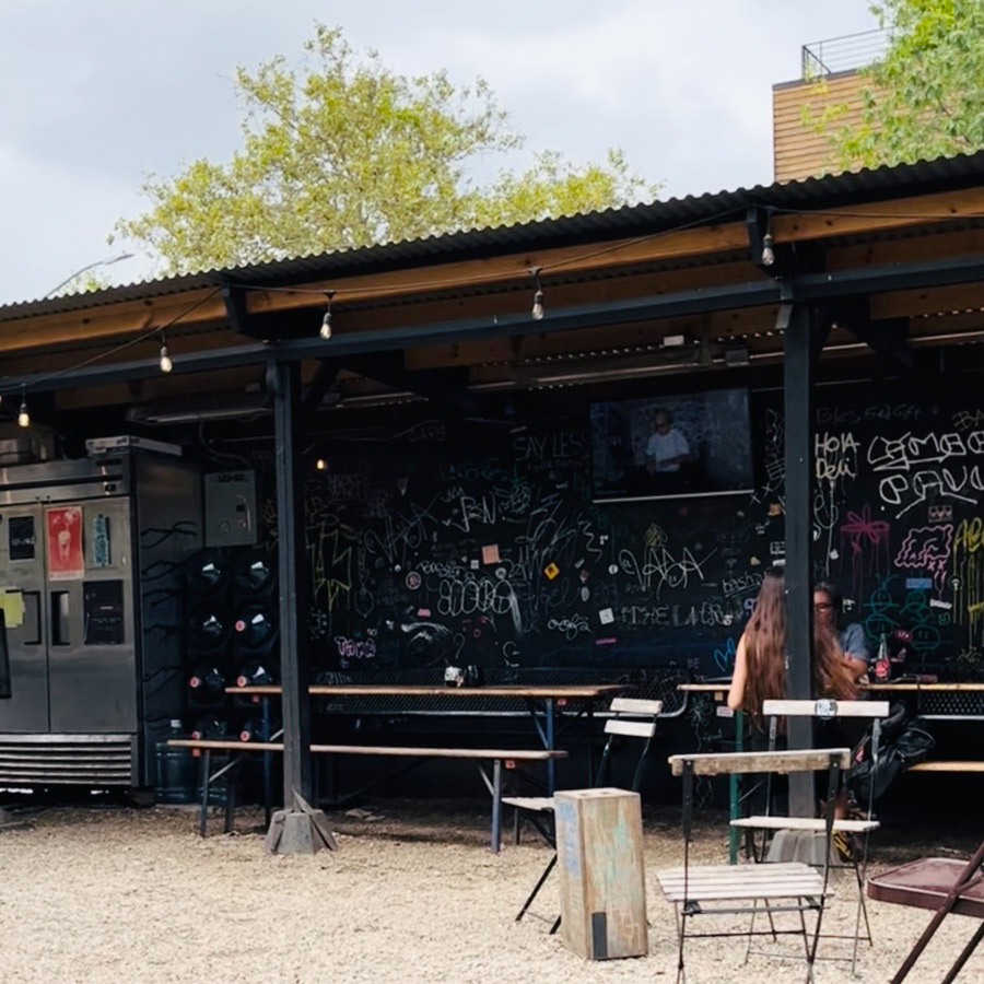 The lot radio terrasse